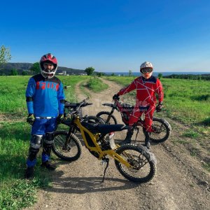 Галерея Поездка на озеро Грек на электробайке Sur-Ron #2