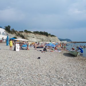 Пляж «Факел» в Дивноморском