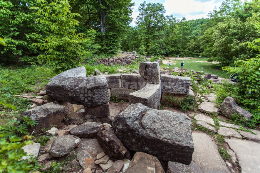 Галерея Дольмены на реке Жане #5