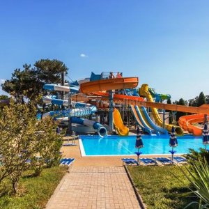 Галерея Аквапарк «Золотая бухта» в Геленджике #2