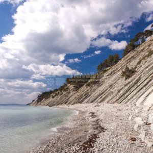 Пляж Голубая бухта в Геленджике