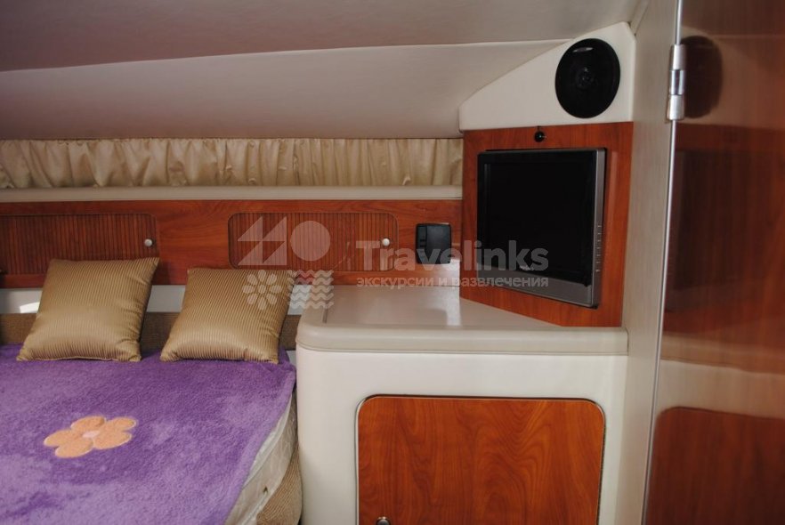 Галерея Яхта Larson #4