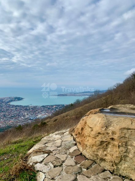 Галерея Крест, Пуп земли и Чайная полка #3