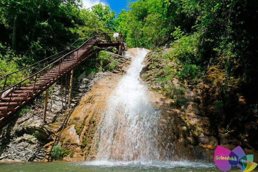 Галерея Набережная Геленджика + дольмены + водопады + канатная дорога #5