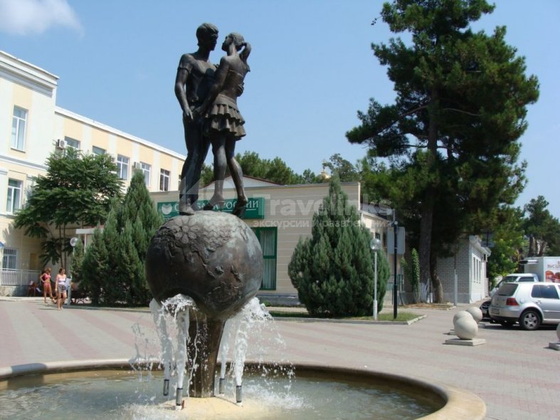 Фонтан "Влюбленные Сердца"