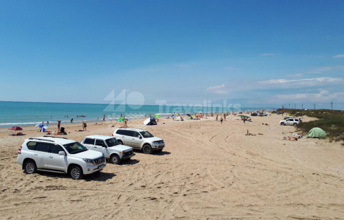 Пляж на Бугазской косе