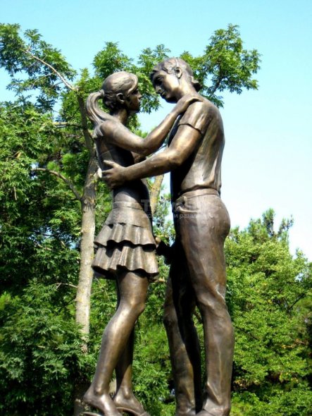 Галерея Фонтан "Влюбленные Сердца" #0