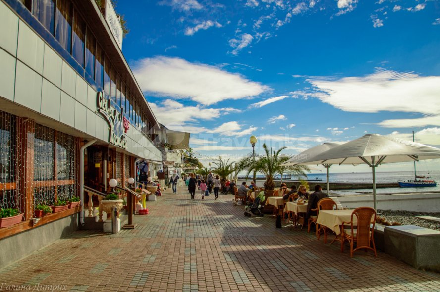 Центральная набережная Сочи