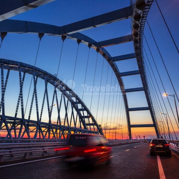 В Керчь по Крымскому мосту