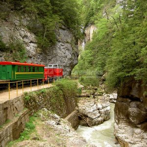 Галерея Гуамское ущелье #0