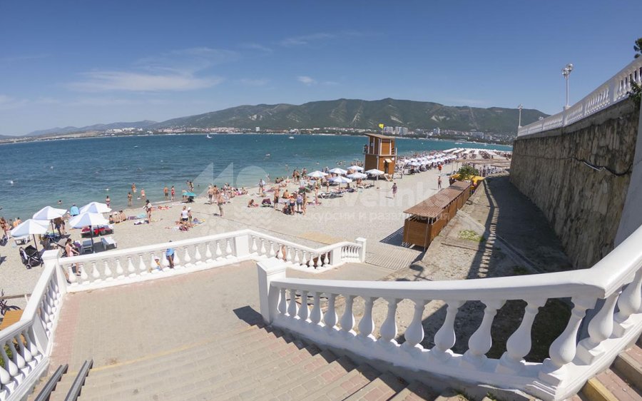 Пляж пансионата "Нива"