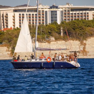 Галерея Морская рыбалка на яхтах, катерах, катамаранах #8