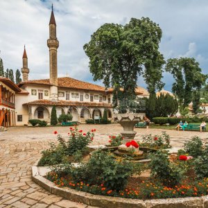 Бахчисарай + Пещерные города