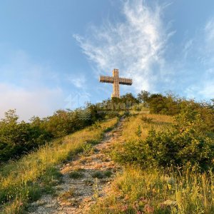 Галерея Крест, Пуп земли и Чайная полка #1