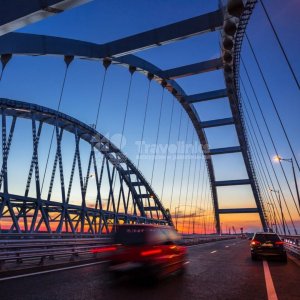 В Керчь по Крымскому мосту