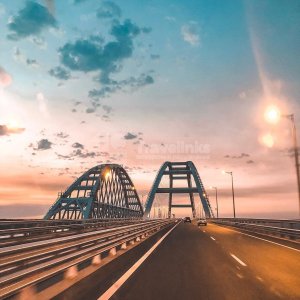 Галерея В Керчь по Крымскому мосту #0