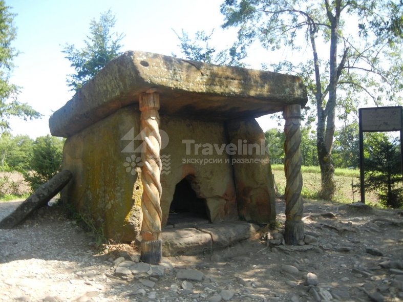 Галерея Пешая экскурсия «Дольмены» #1