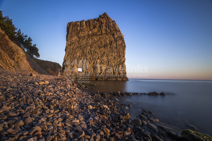 Галерея Джанхот и скала Парус #0