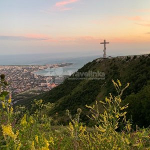 Галерея Крест, Пуп земли и Чайная полка #4