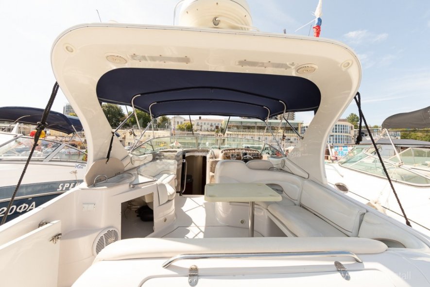 Галерея Яхта Larson #3