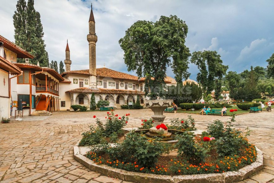 Бахчисарай + Пещерные города
