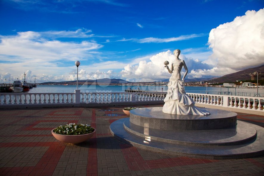 Памятник «Белая невеста»