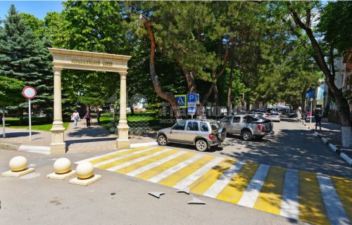 Парковка на Керченской