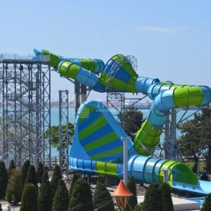 Галерея Аквапарк «Золотая бухта» в Геленджике #1